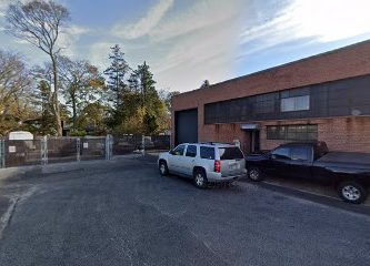 Grúas cerca de Lindenhurst